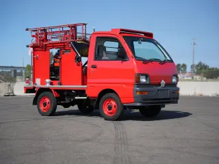 1998 Mitsubishi Minicab — Red 4WD Kei Trucks, photo 1 of 37