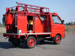 1998 Mitsubishi Minicab — Red 4WD Kei Trucks, photo 17 of 37