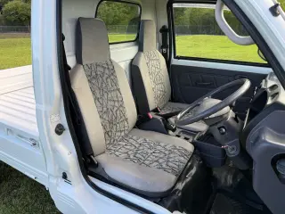 1998 Mitsubishi Minicab — White 4WD Kei Trucks, photo 14 of 41