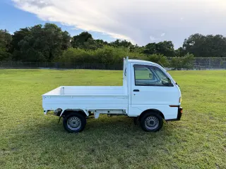 1998 Mitsubishi Minicab — White 4WD Kei Trucks, photo 9 of 41