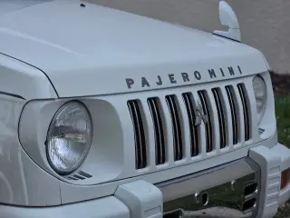 1998 Mitsubishi Pajero Duke — White 4WD Kei Trucks, photo 7 of 25