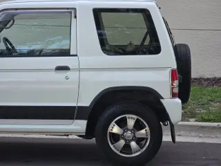 1998 Mitsubishi Pajero Duke — White 4WD Kei Trucks, photo 10 of 25