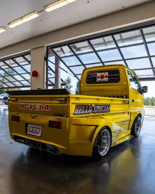 1998 Suzuki Carry — Gold 4WD Kei Trucks, photo 5 of 19