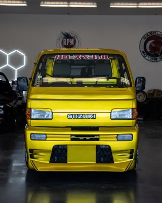1998 Suzuki Carry — Gold 4WD Kei Trucks, photo 2 of 19