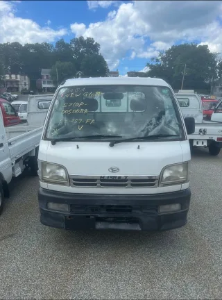 2000 Daihatsu Hijet 4WD Kei Truck — photo 2 of 6