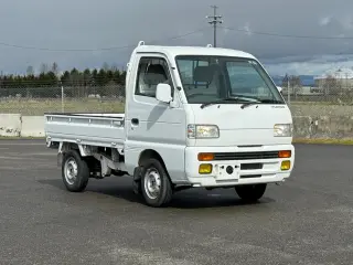 White 1998 Suzuki Carry 4WD kei truck for sale, stock KTD-0087 (photo 1)