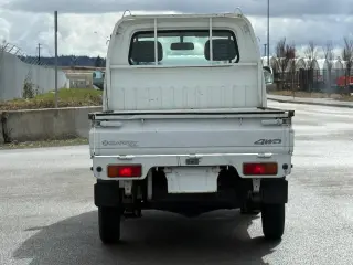 White 1998 Suzuki Carry 4WD kei truck for sale, stock KTD-0087 (photo 9)