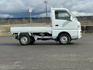 White 1998 Suzuki Carry, 81,223 miles, K6A, stock KTD-0087 (photo 2)