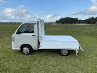 1999 Daihatsu Hijet — White 4WD Kei Trucks, photo 14 of 39