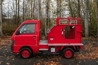 1999 Daihatsu Hijet Fire Truck — Red 4WD Kei Trucks, photo 12 of 15