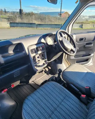 1999 Honda Acty — White 4WD Kei Trucks, photo 8 of 16