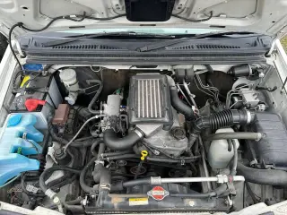 1999 Mazda AZ-Offroad — White 4WD Kei Trucks, photo 19 of 20