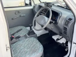 1999 Suzuki Carry — White 4WD Kei Trucks, photo 28 of 36
