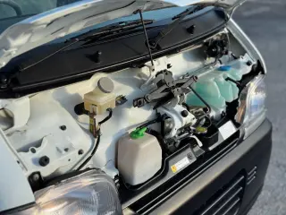 1999 Suzuki Carry — White 4WD Kei Trucks, photo 18 of 36