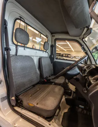 2000 Daihatsu Hijet — White 4WD Kei Trucks, photo 10 of 16