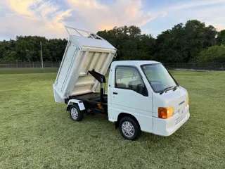 2001 Subaru Sambar — White 4WD Kei Trucks, photo 1 of 53