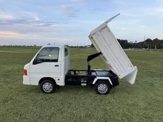 2001 Subaru Sambar — White 4WD Kei Trucks, photo 7 of 53