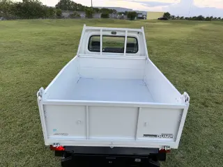 2001 Subaru Sambar — White 4WD Kei Trucks, photo 28 of 53