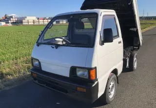 White 1992 Daihatsu Hijet Mini Dump Truck, 50,163 miles, EFClimber, stock KTD-0127 (photo 2)