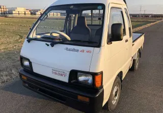 White 1992 Daihatsu Hijet Truck, 45,686 miles, EFJumbo, stock KTD-0215 (photo 2)