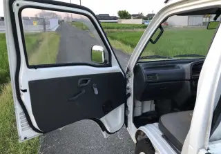 White 1992 Suzuki Carry Truck, 4-Speed Manual, imported kei truck, stock KTD-0218 (photo 8)