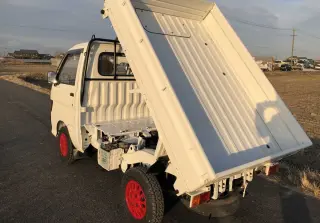 1994 Daihatsu Hijet Mini Dump Truck, right-hand drive Japanese import, stock KTD-0134 (photo 3)