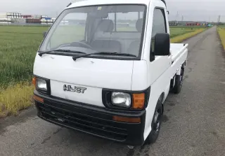 White 1994 Daihatsu Hijet Truck, 31,059 miles, EF, stock KTD-0226 (photo 2)