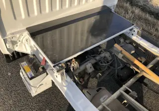 White 1994 Mitsubishi Minicab Mini Dump Truck, 12,989 miles, 3G83, stock KTD-0138 (photo 6)
