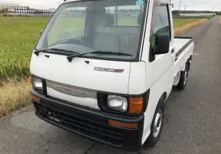 White 1996 Daihatsu Hijet Mini Truck, Kei Truck, 91,267 miles, EF, stock KTD-0261 (photo 2)