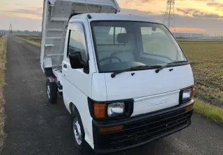 White 1997 Daihatsu Hijet Dump 4WD mini dump truck for sale, stock KTD-0154 (photo 1)