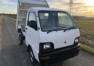 White 1997 Mitsubishi Minicab Dump 4WD mini dump truck for sale, stock KTD-0157 (photo 1)