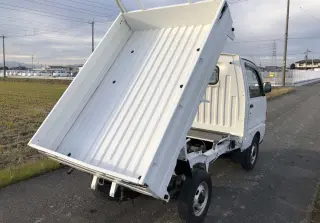 White 1997 Mitsubishi Minicab Dump, 5-Speed Manual, imported mini dump truck, stock KTD-0157 (photo 4)