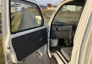 White 1997 Mitsubishi Minicab Dump, 5-Speed Manual, imported mini dump truck, stock KTD-0157 (photo 8)