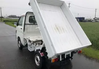 1998 Daihatsu Hijet Mini Dump Truck, right-hand drive Japanese import, stock KTD-0165 (photo 3)