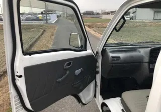 White 1998 Suzuki Carry Mini Truck, Kei Truck, 5-Speed Manual, imported kei truck, stock KTD-0311 (photo 8)