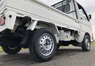 White 1999 Daihatsu Hijet Truck, 75,692 miles, EF, stock KTD-0329 (photo 6)