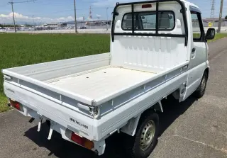 White 1999 Mitsubishi Minicab Truck, 5-Speed Manual, imported kei truck, stock KTD-0339 (photo 4)