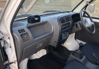 Silver 1999 Suzuki Carry Truck 4WD kei truck for sale, stock KTD-0361 (photo 9)