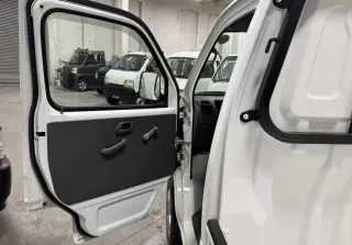 White 1999 Suzuki Carry Truck, 5-Speed Manual, imported kei truck, stock KTD-0362 (photo 8)