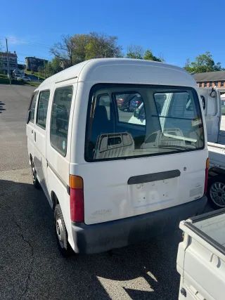 1996 Daihatsu Hijet Twin Cam 4WD Kei Truck — photo 9 of 10