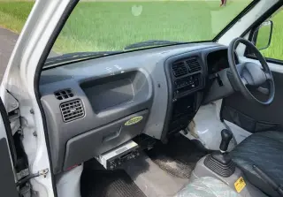 White II 2000 Suzuki Carry Truck, 31,093 miles, EFFreezer Box, stock KTD-0397 (photo 10)