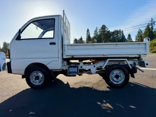 1991 Mitsubishi Minicab PTO HD Dump 4WD, 2Hi-4Hi-4Lo, 4MT, Like New — Calgary White Mini Dump Trucks, photo 7 of 9