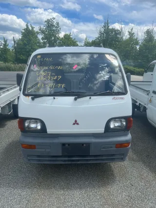 1995 Mitsubishi Minicab 4WD Kei Truck — photo 1 of 9
