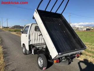 1992 Daihatsu Hijet Mini Dump Truck - Boeki USA — White 4WD Mini Dump Trucks, photo 3 of 11
