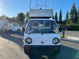1993 Mazda Scrum Scissor Lift HD Dump 4WD, 2Hi-4Hi-4Lo, 4MT — White Mini Dump Trucks, photo 5 of 9
