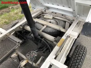 1995 Suzuki Carry Dump — White 4WD Mini Dump Trucks, photo 5 of 11