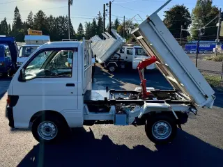 Passo White 1997 Daihatsu Hi-Jet Low Dump 4WD, 2Hi-4Hi-4Lo, AC 5MT Difflock, Manual, stock KTD-0151 (photo 4)