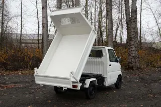1999 Mitsubishi Minicab HD Dump 4WD, 2Hi-4Hi-4Lo, PS, AC, 5MT, LSD — Calgary White Mini Dump Trucks, photo 6 of 9