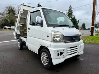 2000 Mitsubishi Minicab HD Dump 4WD, 2Hi-4Hi-4Lo, AC, PS, 5MT, LSD — Passo White Mini Dump Trucks, photo 1 of 9