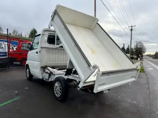 2000 Mitsubishi Minicab HD Dump 4WD, 2Hi-4Hi-4Lo, AC, PS, 5MT, LSD — Passo White Mini Dump Trucks, photo 5 of 9
